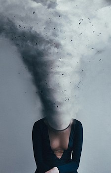 Flora Borsi - Esme available in 3 sizes