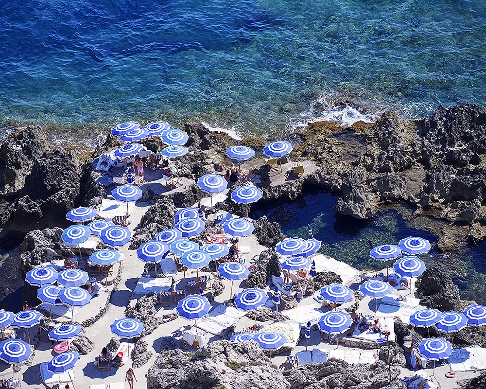 Jonathan Smith, La Fontelina Capri (i)
Chromogenic print, 32x40", 47x59", 59x74"