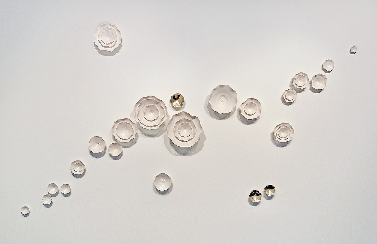 Lucrecia Waggoner, Golden Drift
Porcelain with moongold leaf, 60 x 96 in. as shown. May be re-configured.